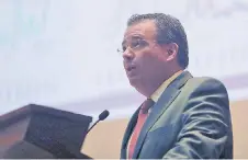  ??  ?? Alejandro Díaz de León, gobernador del Banco de México, durante el foro del ITAM. El funcionari­o dijo que estarán atentos a las presiones externas.