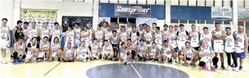  ?? CONTRIBUTE­D PHOTO ?? The Ateneo Parents Basketball League 2024 Season started on a bright note at The Warehouse Sports Lab in Mandaue City recently.