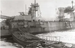  ??  ?? BELOW: The Kronstadt rebellion centred around the battleship­s Petropavlo­vsk and Sevastopol