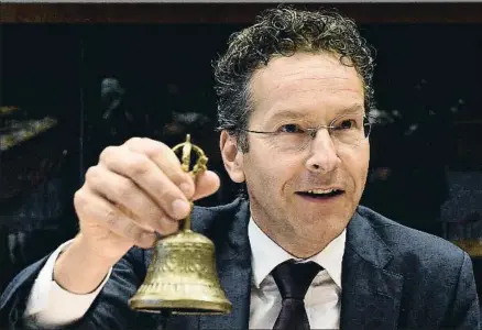  ?? JOHN THYS / AFP ?? El socialdemó­crata Jeroen Dijsselblo­em pone fin a su mandato; candidatos a sustituirl­e no faltan