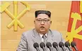  ??  ?? Kim Jong Un bei seiner Neujahrsan­sprache in Pjöngjang.