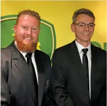  ?? PHOTOS: Denene Erasmus ?? ABOVE: Artie Bester (left), the John Deere Technician of the Year 2018, and Jaco Wessels, the John Deere Parts Expert of the Year 2018.