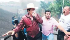  ??  ?? PROTESTA. Manuel Zelaya llamó a sus seguidores a prepararse para las otras elecciones.