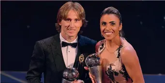  ??  ?? Il croato Luka Modric, 33 anni con la brasiliana Marta Vieira da Silva, 32