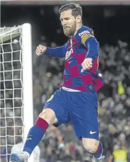  ?? JORDI COTRINA ?? Messi celebra el gol de penalti ante la Real Sociedad.