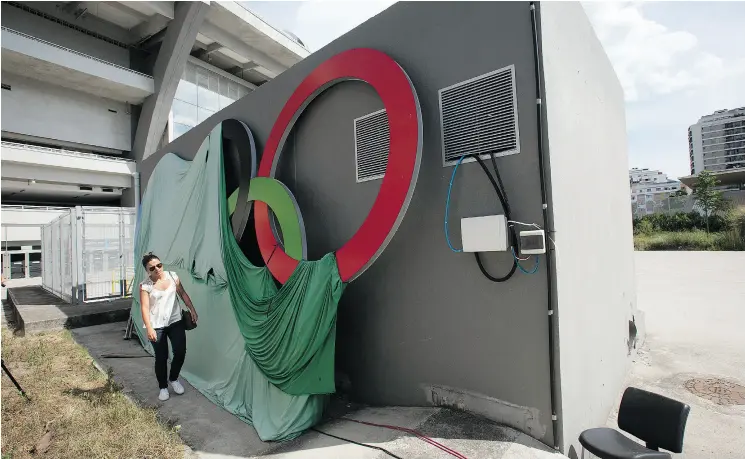  ?? PHOTOS: SILVIA IZQUIERDO / THE ASSOCIATED PRESS ?? The Maracana stadium in Rio de Janeiro was renovated for the 2014 World Cup at a cost of about US$500 million, and largely abandoned to vandals after the Olympics.