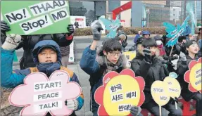  ??  ?? Protesta contra las actividade­s militares de Estados Unidos y Corea del Sur realizada en febrero en Seúl