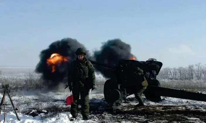  ?? Photograph: Anadolu Agency/Getty Images ?? Russian troops take part in training exercises in the Rostov region of Russia.