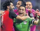  ?? [ AFP ] ?? Umjubelter Held: Essam El Hadary.