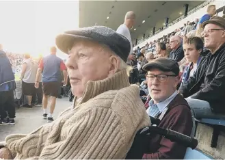  ??  ?? Sunderland fan Les Richardson with son Paul at the Black Cats’ game against Gillingham.