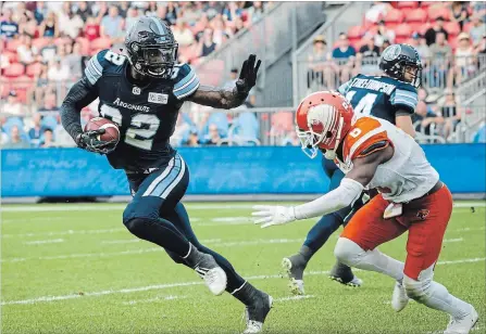  ?? CHRISTOPHE­R KATSAROV THE CANADIAN PRESS ?? Argos runner James Wilder Jr. ran for a game-high 91 yards on 18 carries against the B.C. Lions on Saturday. He added four catches for 49 yards.