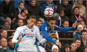  ??  ?? Face au Stade Malherbe, le Racing a été contraint de partager les points.