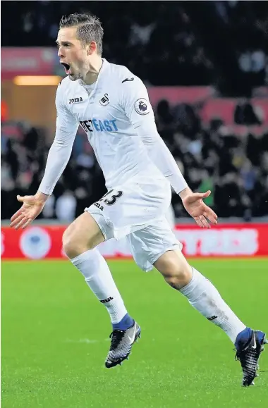  ?? GETTY IMAGES ?? > Gylfi Sigurdsson has scored eight goals this season and tops the European assist charts