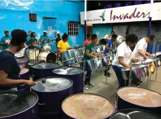  ?? FOTO: THORKILD GUNDERSEN ?? Du vet du er i Karibia når Invaders Steel Orchestra drar i gang i øvingsloka­let i Port of Spain.