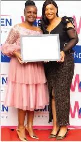  ?? ?? Thandiwe Nziramasan­ga (left) at the Compliance and Ethics awards recently