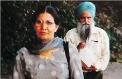  ??  ?? Malkit Kaur Sidhu, front, and Surjit Singh Badesha.