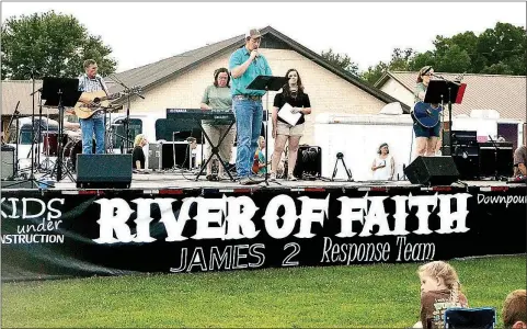  ?? TIMES photograph­s by Annette Beard ?? Makayla James, Holly James, Brent Ferguson, Dayna James, John Garret, Steve Jordan and Wyatt Garrett played instrument­s and sang during the annual Freedom Fest Sunday evening.