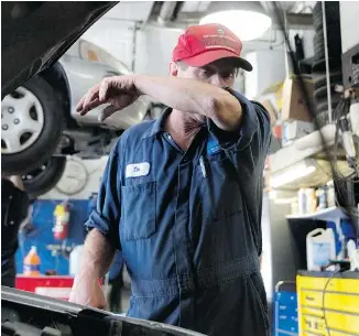 Heat wave is no picnic for automobile mechanics - PressReader