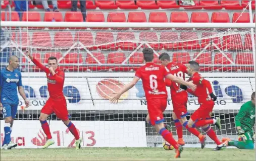  ??  ?? GOLEADOR. Pablo Valcarce volvió a marcar otro gol y sentenció al Getafe en la tarde de ayer.