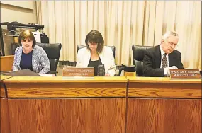 ?? File photo ?? From left, Middletown Common Council Clerk Linda Reed and council members Deborah Kleckowski and Sebastian N. Giuliano are shown at a budget meeting.