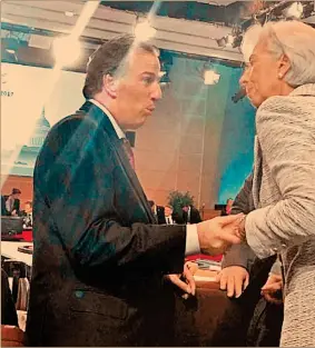  ?? Foto: FMI ?? La directora gerente del FMI con el secretario de Hacienda, José Antonio Meade, y con el gobernador del Banco de México, Agustín Carstens, en las Reuniones de Primavera.