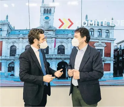  ?? TARE
 / EFE ?? Pablo Casado i el president de Castella i Lleó, Alfonso Fernández Mañueco