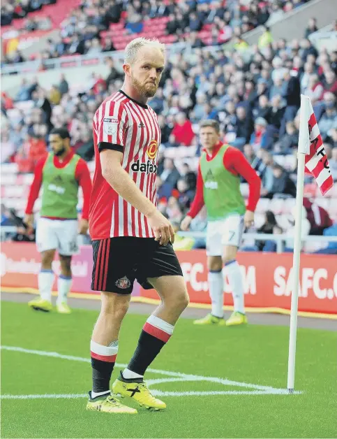  ??  ?? Jonny Williams could be key in unlocking the Forest defence tonight.