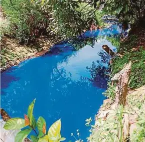  ?? COURTESY OF DEPARTMENT OF ENVIRONMEN­T PIC ?? The blue water of Sungai Simin in Senawang, Seremban.