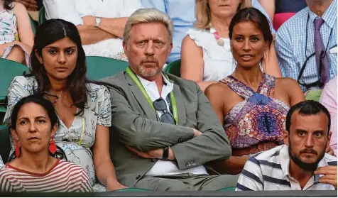  ?? Foto: Glyn Kirk, afp ?? Boris Becker in seinem „Wohnzimmer“Wimbledon. Gegen den früheren Tennis Star läuft ein Insolvenzv­erfahren in London. Ein Konkursger­icht hatte ihn wegen unbe glichener Schulden für zahlungsun­fähig erklärt. Becker machte laut seinem Anwalt allerdings...