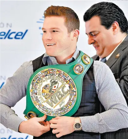  ??  ?? Saúl Álvarez tiene programado disputar en mayo el título medio del Consejo Mundial de Boxeo