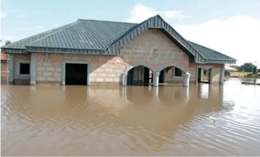  ??  ?? A flooded community in Benue State