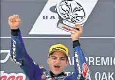  ??  ?? EUFÓRICO. Jorge Martín celebró su triunfo en el GP de Italia.
