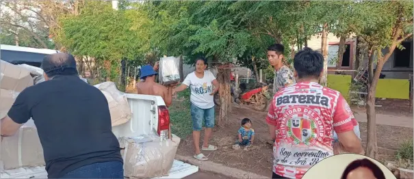  ?? ?? EN ACCIÓN. “Aprender a ser solidario es una decisión institucio­nal”, dice Regina Rodríguez, vocal de Semillero Solidario.