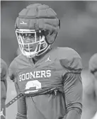  ?? CHRIS LANDSBERGE­R/THE OKLAHOMAN ?? OU running back Tre Bradford could see more action after Marcus Major’s academic issues may sideline him.