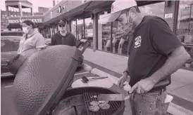  ?? ANTHONY VAZQUEZ/ SUN- TIMES PHOTOS ?? LEFT: Dirk’s Fish and Gourmet Shop owner Dirk Fucik prepares a carp burger.