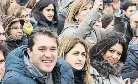  ?? PERE DURAN / NORD MEDIA ?? La esposa del expresiden­t, a la derecha, en el acto de presentaci­ón de Junts per Catalunya en Sant Julià de Ramis