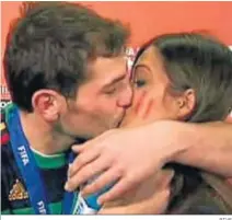  ?? RTVE ?? El beso de Iker Casillas y Sara Carbonero en el Mundial de 2010.