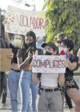  ?? Carlos Lemos / Efe ?? Protesta contra l’abús infantil, dimarts, a Ciutat de Panamà.