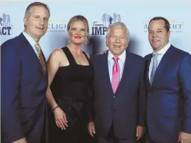  ?? PHOTO BY DAVE SILVERMAN ?? From left, Jay Calnan, Wendi Nix, Robert Kraft and Dan Kraft at Team IMPACT’s Game Day Gala.