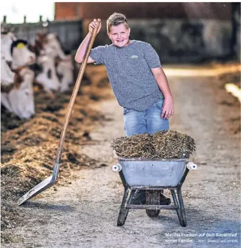  ?? FOTO: MARKUS VAN OFFERN ?? Matthis Franken auf dem Bauernhof seiner Familie.