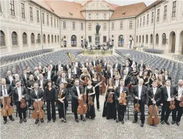  ?? PICTURES: BENJAMIN EALOVEGA/ PATRICK PFEIFFER ?? Maxim Vengerov, right, reckons that, as a violinist, it is easier for him to resonate with the members of an orchestra as he conducts