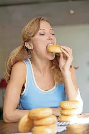  ?? [THINKSTOCK PHOTO] ?? Researcher­s are exploring the connection between mood and a high-fat diet.