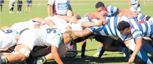  ?? Photos / Kahlia Awa Photograph­y ?? Te Awamutu Sports pack down against the M.A.C scrum.