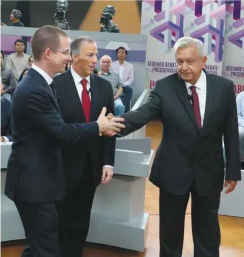  ?? | CUARTOSCUR­O ?? La contienda de los candidatos se concentró en críticas entre Ricardo Anaya, José Antonio Meade y Andrés Manuel López Obrador.