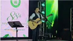  ?? ?? Ice Seguerra did a superb performanc­e as the guest performer at the 88th NPC induction ceremony