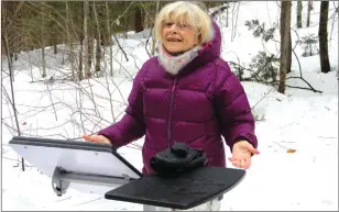  ?? ANN DAVIDSON ?? Ann Paquet, who was honoured for her most recent of three eco-gifts to Conservati­on des vallons de la Serpentine in East Bolton last Friday, describes how inspired she has been by those around her who are proactive in protecting the natural habitat.