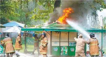  ?? ArmAndoPAi­vA ?? O quiosque incendiado fica em frente ao circo do ator Marcos Frota, dentro da Quinta da Boa Vista