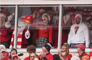  ?? (Denny Medley/USA Today Sports) ?? TAYLOR SWIFT cheers at a Kansas City Chiefs game earlier this season.