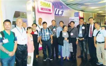  ??  ?? Members of the Philippine delegation to the SIMA-Asean trade show.