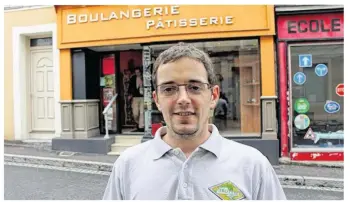  ??  ?? Jérôme Bouteloup opte pour la solution de gagner moins pour vivre mieux.